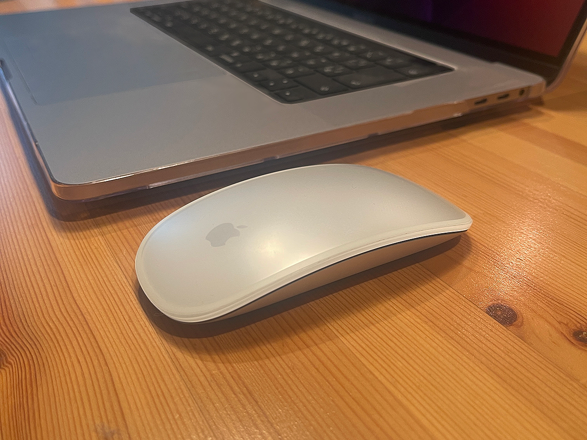 Magic Mouse の表面をガラス化、滑らかで思い通りのマウスコントロール