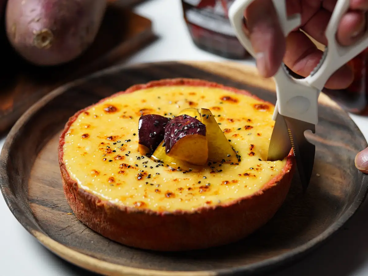 さつまいものシカゴピザ 2800円(税込)