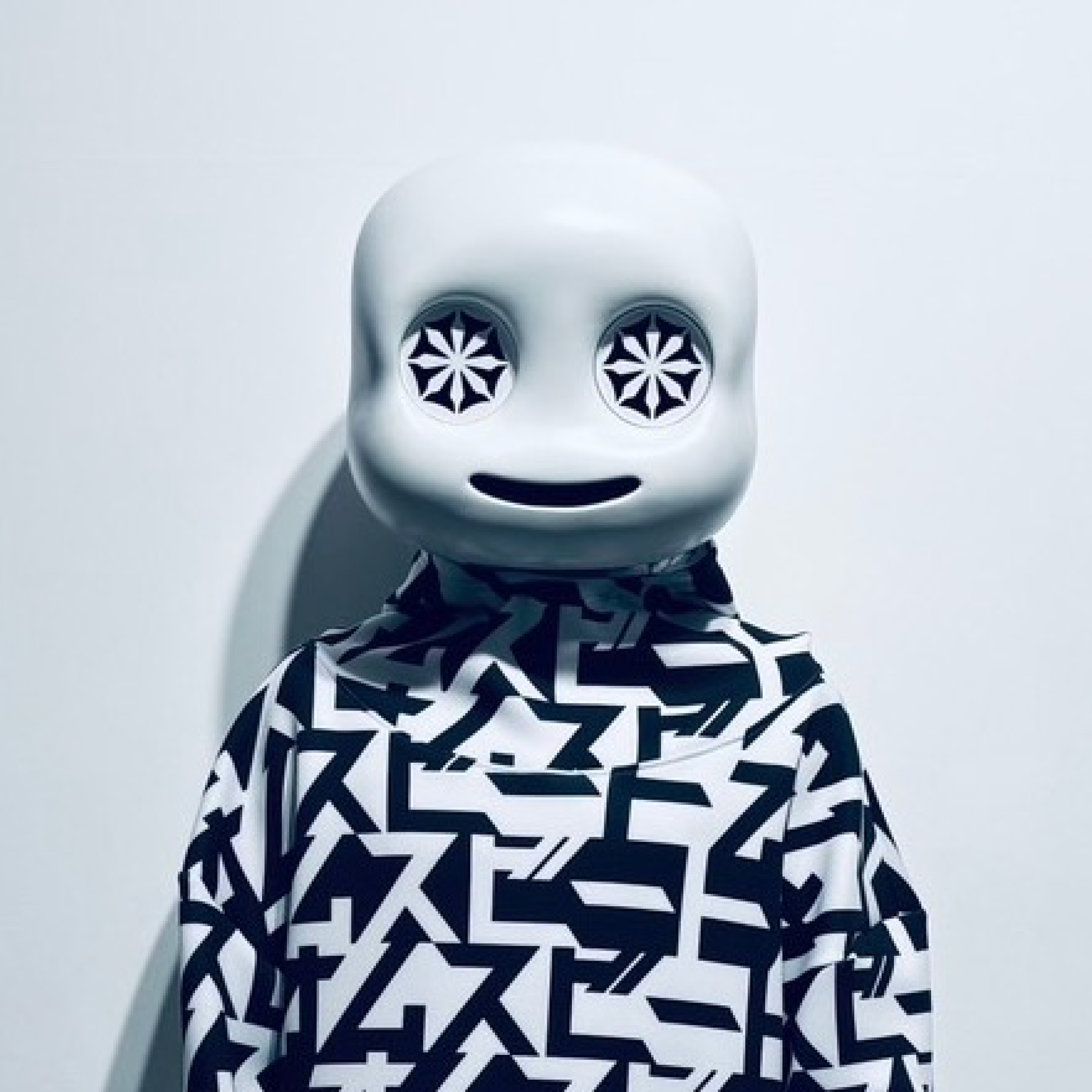 原宿発】音をむすび、世界をゆらす。匿名性の高い“おむすび型