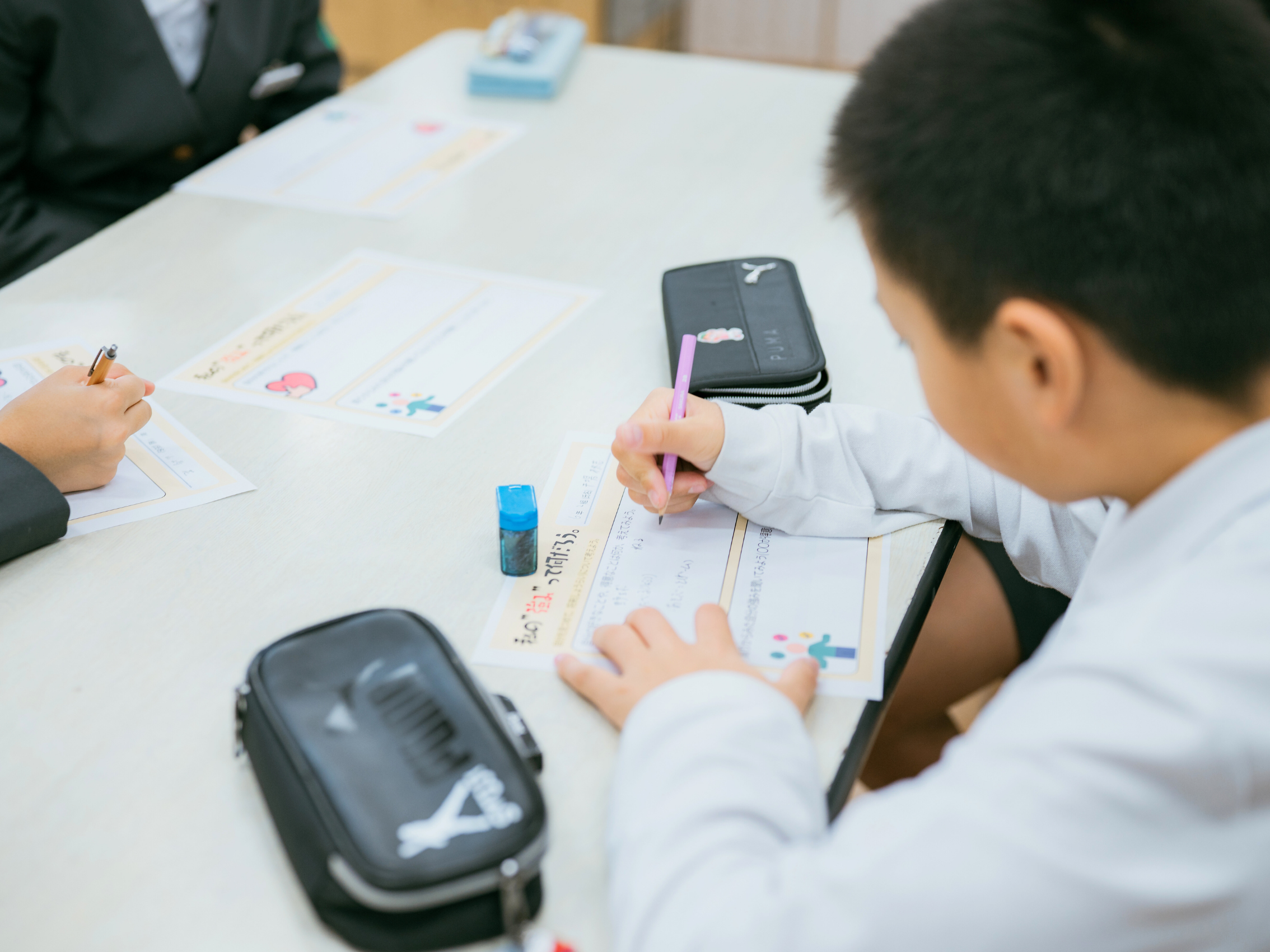 自分の「好きや得意」を考える児童の様子