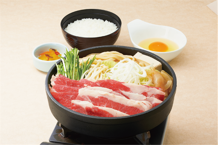 牛すきうどん鍋定食