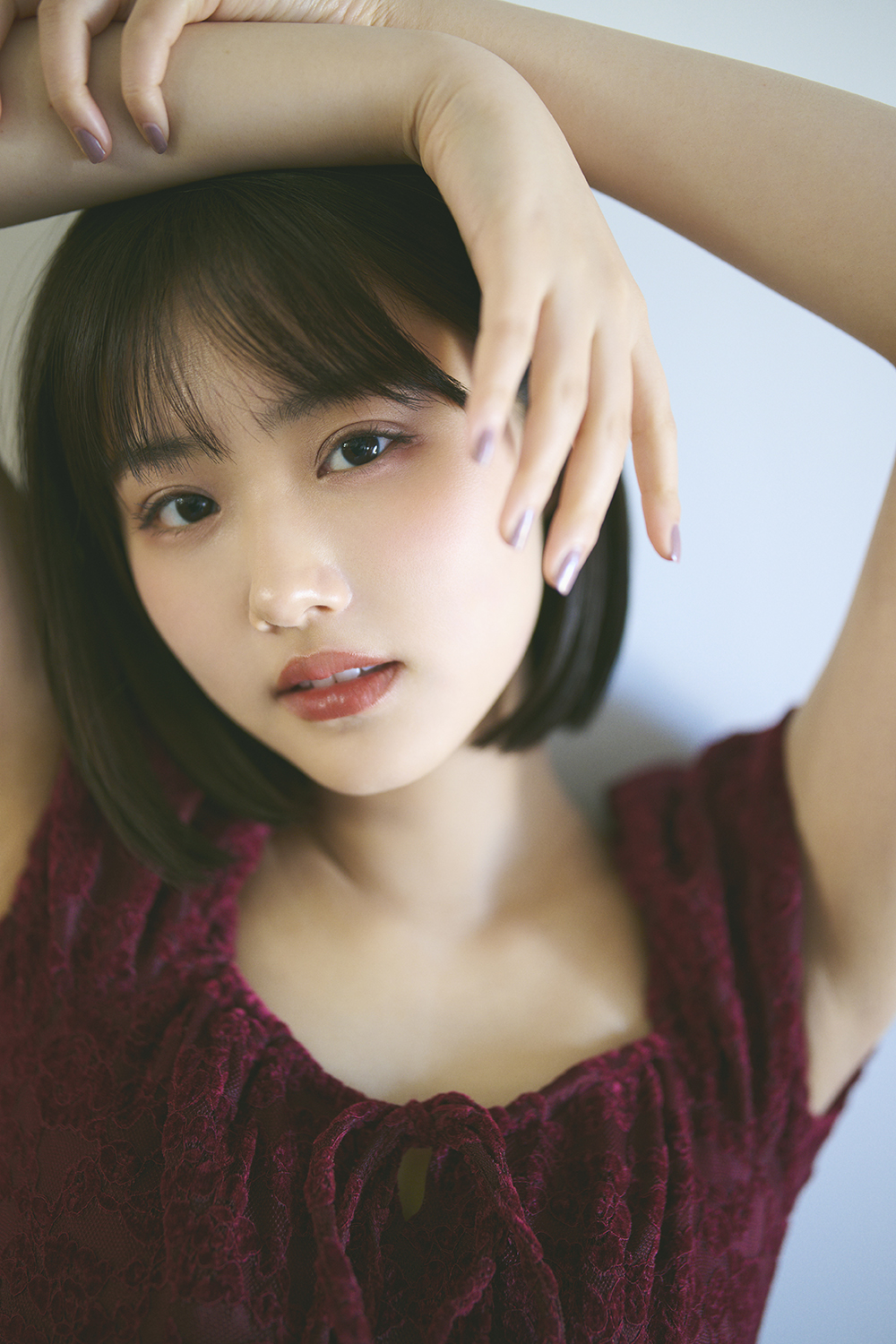 乃乃華ページ 等身大のレアな姿を撮りおろしカットで収録！原菜乃華の『日常』を