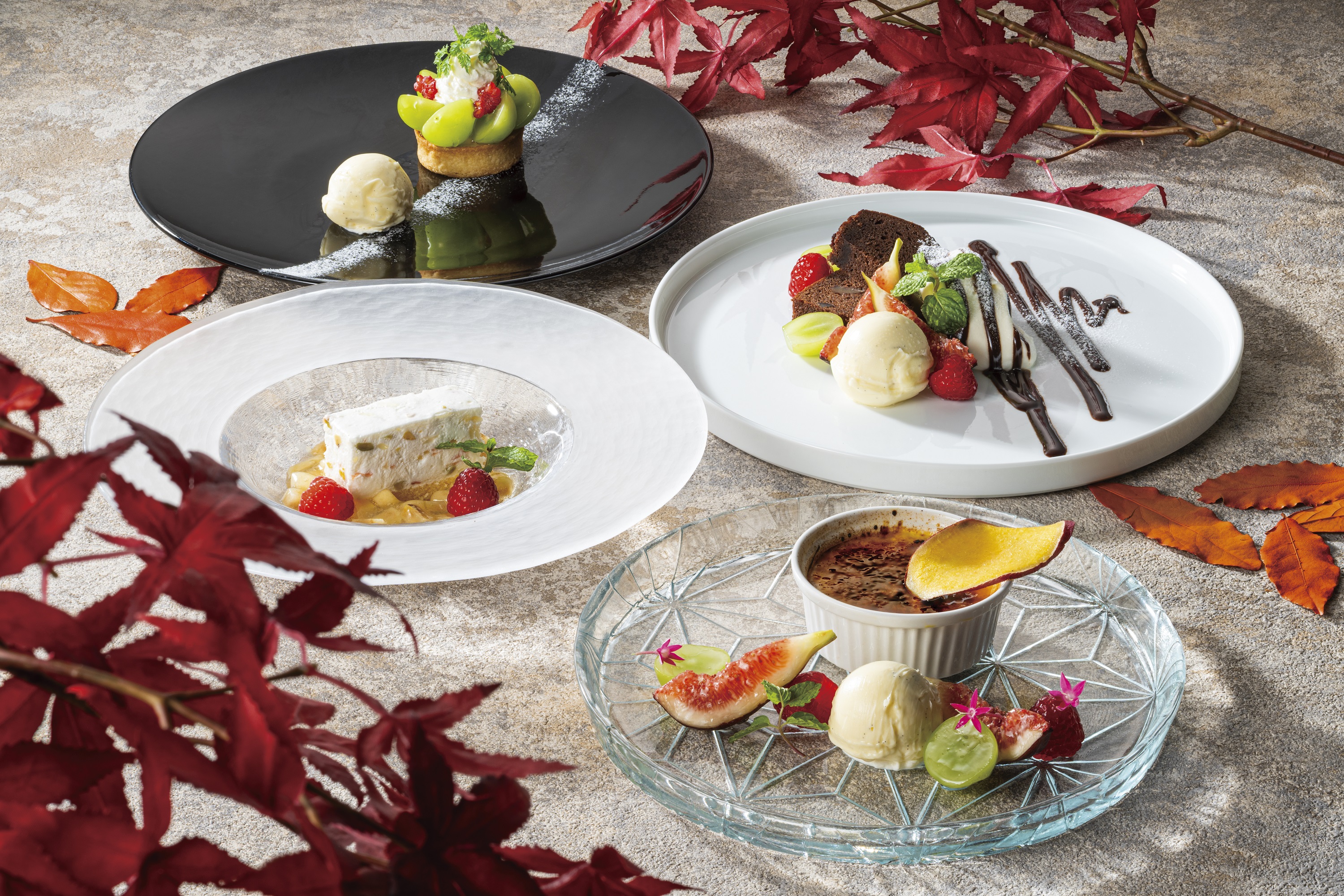 専属パティシエが作る目にも美しい選べるデザート4種