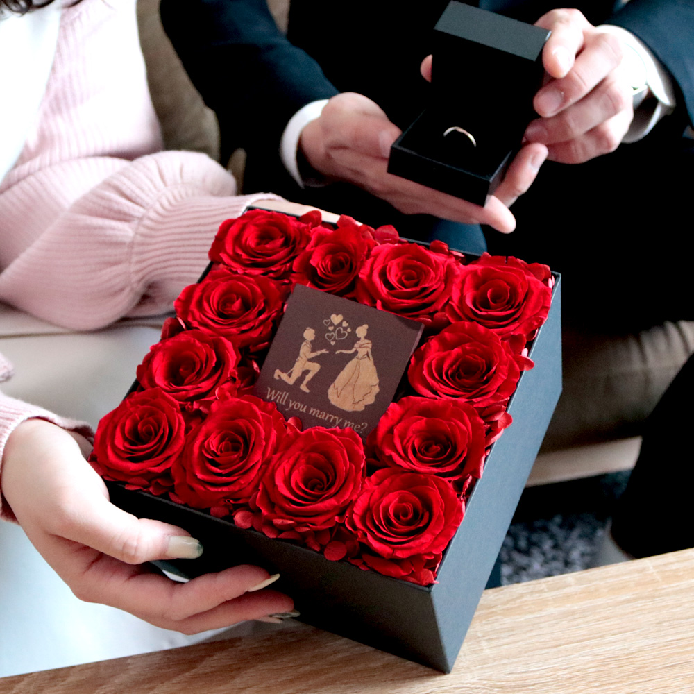 最愛(レッド) 12輪の赤バラBOXフラワー