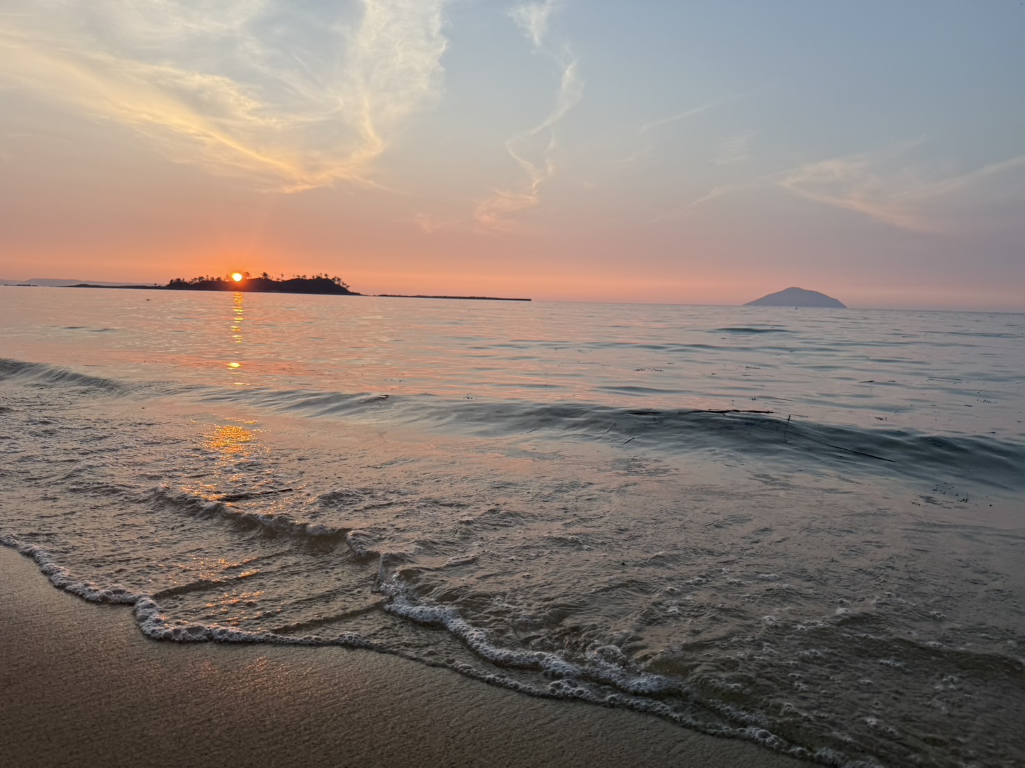 夕陽の見える砂浜 f773bec5a9428b1b1765778277.jpg