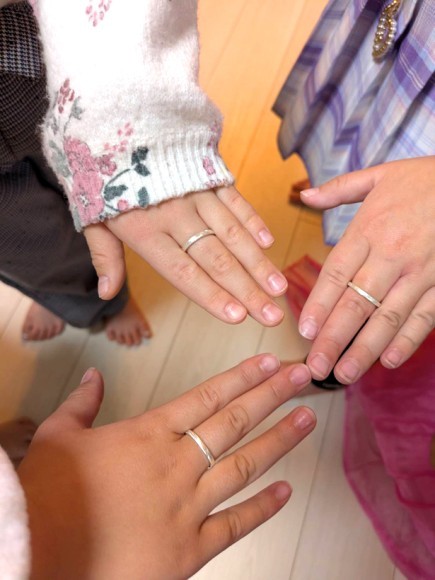 幼稚園の卒園記念にママとお子さん参加の手作りリング教室を開催しました。