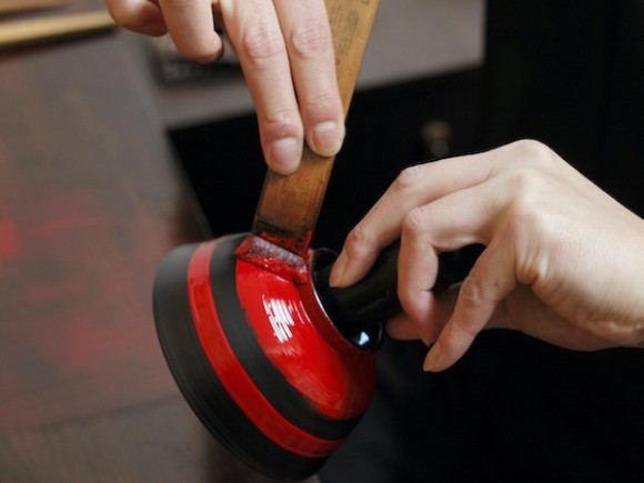 売上1%を工芸産地へ寄付「1%for日本の工芸育成」