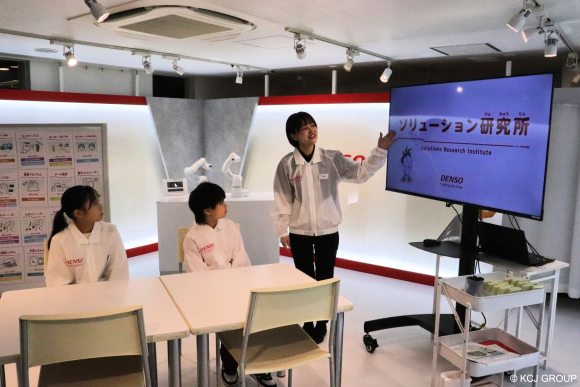 キッザニア東京「ソリューション研究所」取材会の様子