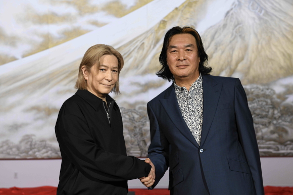 曹亜鋼×小室哲哉「永遠の富士山」