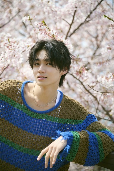 井内悠陽、待望の1st写真集発売決定！多彩な表情を切り取った一冊！