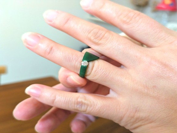 フルオーダーの結婚指輪＆婚約指輪は、相談から完成までしっかり伴走して進めてゆくので、最終的な仕上がりへの満足感はもちろん、工程も楽しく、そして安心して過ごしていただけます。