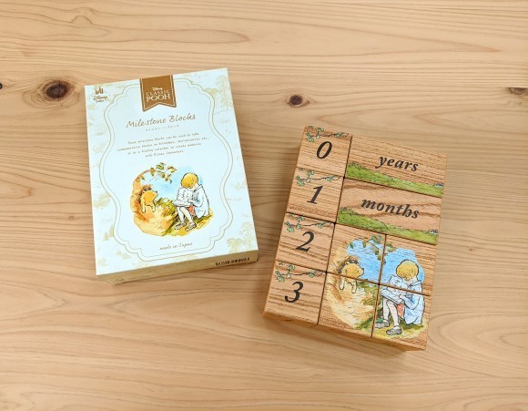 ディズニー クラシック・プー「マイルストーンブロック」（左はパッケージ）