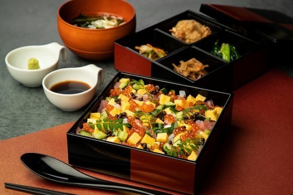 バグ―スプレイス11月限定ランチ『海鮮バラちらし重』