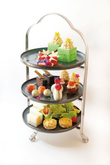 京都で味わう、晩秋から冬への贈りもの。「ベルアメール京都別邸」のショコラバーに、柚子や苺、栗を使った季節限定デセールや、クリスマスを彩るアフタヌーンティー、パフェが登場。