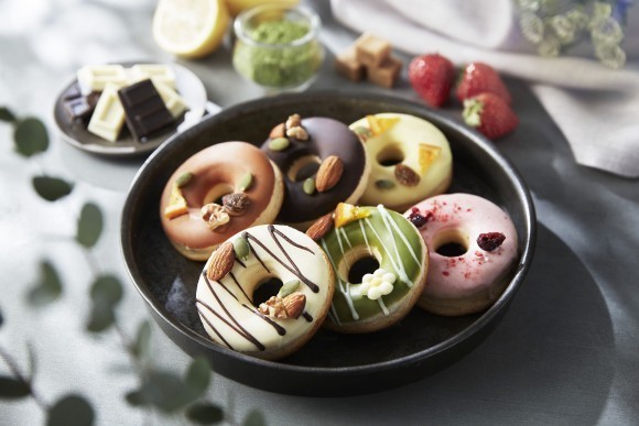 これまでにないグルテンフリーのドーナツ型チーズケーキ「ハピチリング」新発売