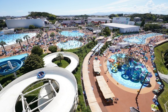 プールWAI　全景