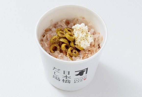 カッテージチーズとオリーブのせかつぶしめし