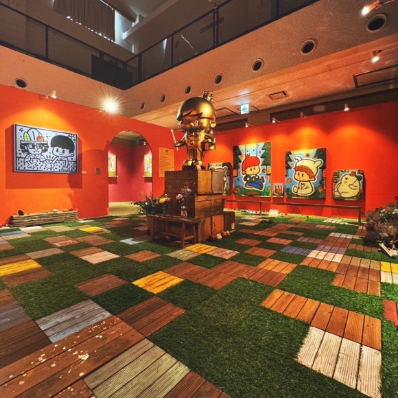 アリカワコウヘイ！20周年記念展。新しく生まれ変わったマシューくんに会える