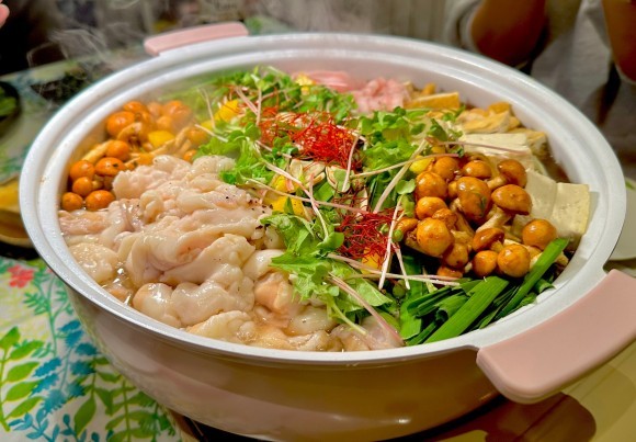 黒毛和牛のカレーもつ鍋