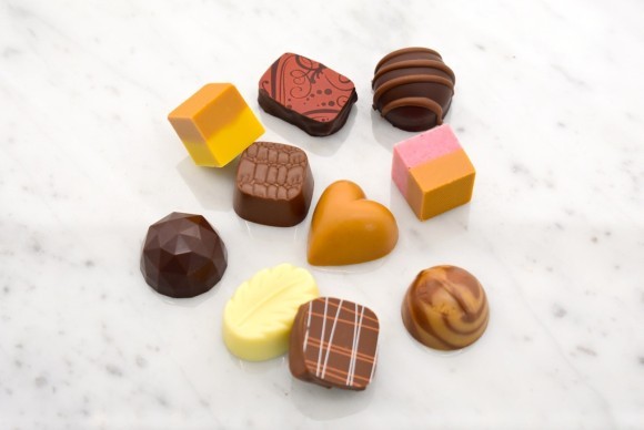 バレンタイン】「シェ・シバタ」2025バレンタイン限定のボンボン