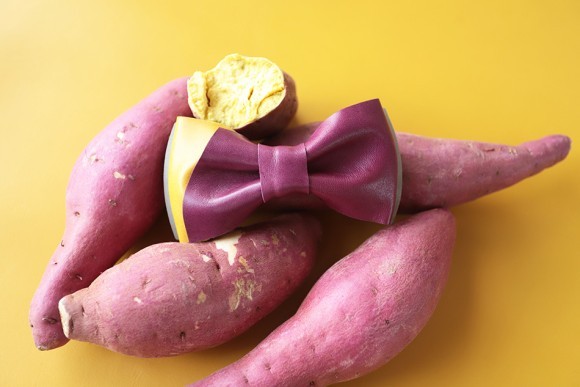 彦摩呂プロデュースの蝶ネクタイ・焼き芋