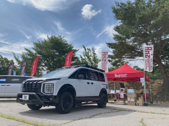 Am’z Studio、「デリカファンミーティング2025」出展を好評裏に終了