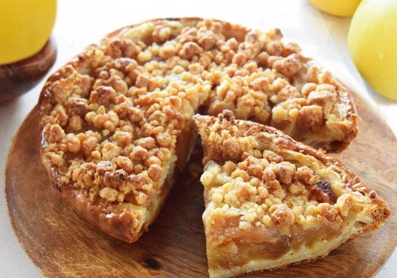 信州産シナノゴールドのホールアップルパイ