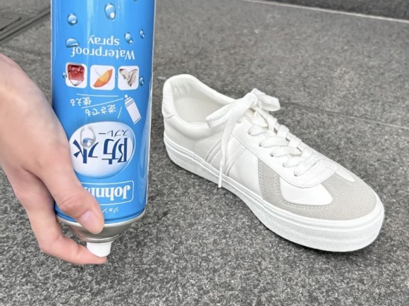 10/21まで限定50%OFF【新ブランド＆新商品】秋雨を弾いて気持ちも弾む  いつものお気に入りを我慢しない「防水スプレー」 2025年10月新発売  〜生活を支える役割を担い 快適な日常でQOL向上へ〜