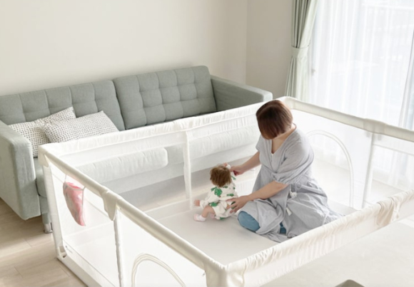 多くの祖父母宅に選ばれている『メッシュベビーサークル』