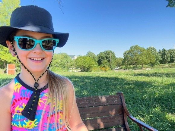 アウトドアハット（ヤンマガード）こども用の着用イメージ