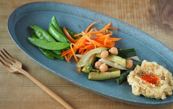 和食にも洋食にも合う器たち『パンとごはんと...』から『盛りやすい器』が2025年8月に販売開始。