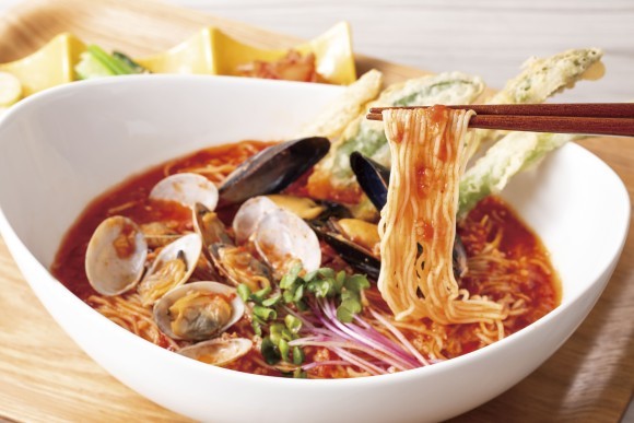 太陽のトマト麺新商品