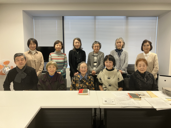 「中津攸子文学の会」の会員のみなさん