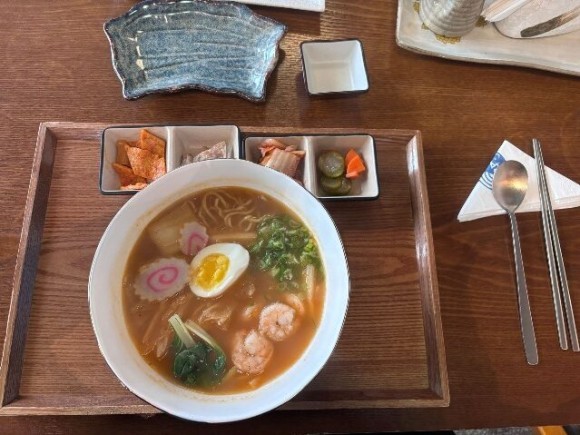 ラーメンは1杯 約3500円