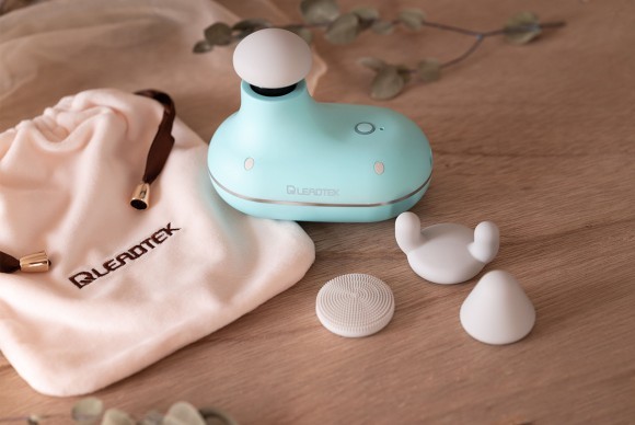 リードテックジャパンのヘルスケア/ウエルネス製品、『ウォーマー・リフレッシュガン』と『ビューティ目元ケア』が人気雑誌の『an.an』に掲載