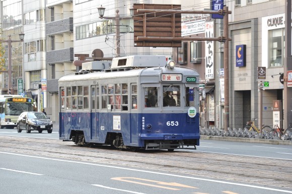 広島の街を走る被ばく電車