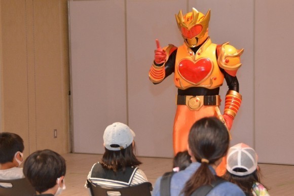 ヒーローショーの様子