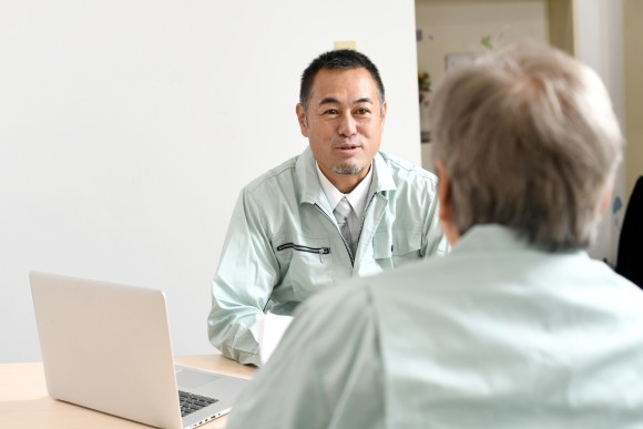 「4月8日 参考書の日」にちなんで全国の職人に家のリフォームに関するアンケートを実施