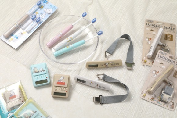 「PEANUTSラゲッジスケール」「PEANUTSラーニングタイマー」「PEANUTS音波式電動歯ブラシ」3アイテムの新作が登場！