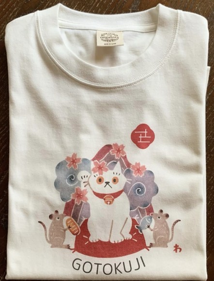 絵本作家のほんまわかさんによる紅型染の原画入りオーガニックコットンTシャツ