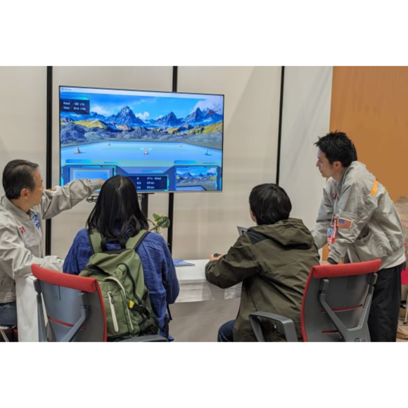 国際フォーラムイベント会場にてシミュレーター体験会を実施した時の様子