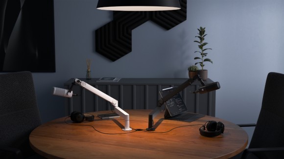 Elgato製マイクアームをデスクやテーブルなどの好きな場所に簡単に固定できる「Desk Plate for Wave Mic Arms」の販売を開始