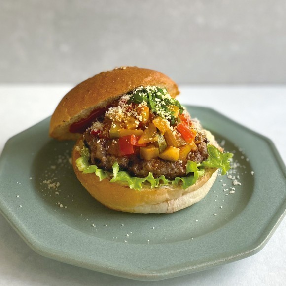 『冷製ラタトゥイユバーガー』　イメージ