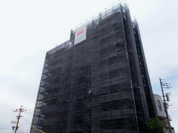 マンションの大規模修繕工事の様子