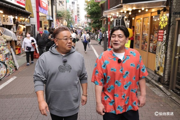 （左から）伊達みきお、富澤たけし(サンドウィッチマン）