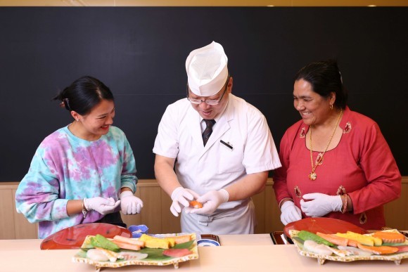 お寿司つくり体験の実際の画像