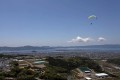 長崎空港が浮かぶ大村湾や市街地