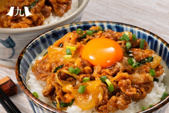 「味付け牛肉プルコギ 1.6kg」（製造元：株式会社トライアルカンパニー）