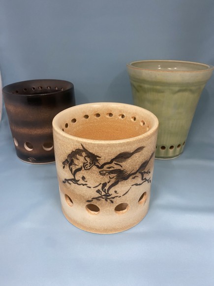 左から「栄」「雅」「誉」