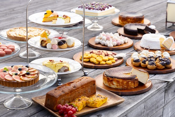 〈デザートビュッフェ・ティーフリー付き〉メルティ・ランチ・ティー　3,800円（税込）